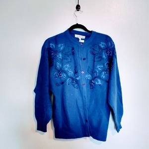 Isabelle vintage wool cardigan with button front and floral application.  No siz